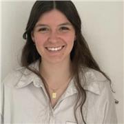 Professeure particulier qui donne des cours de soutien scolaires aux enfants de primaire, mais aussi aux collégiens ou au lycéens